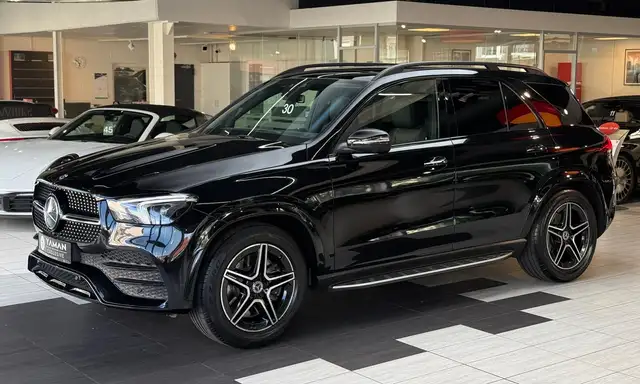Mercedes-Benz Gle view 2