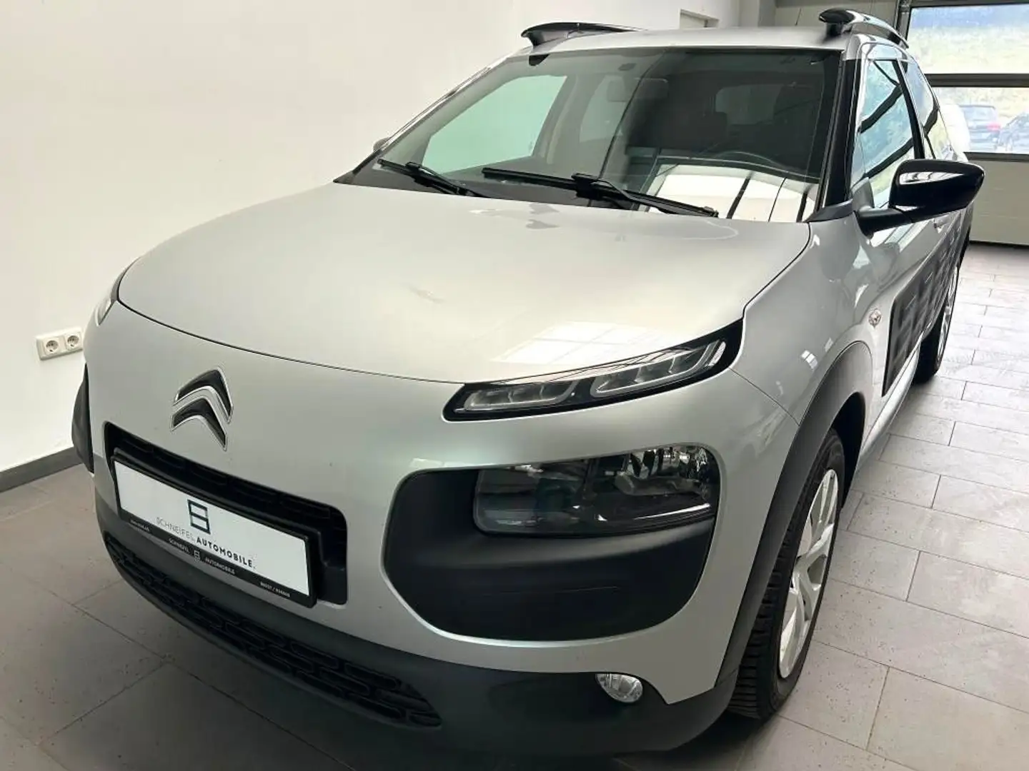 Citroen C4 Cactus Feel PDC Rückfahrkamera BT AHK abnehmb Argent - 1