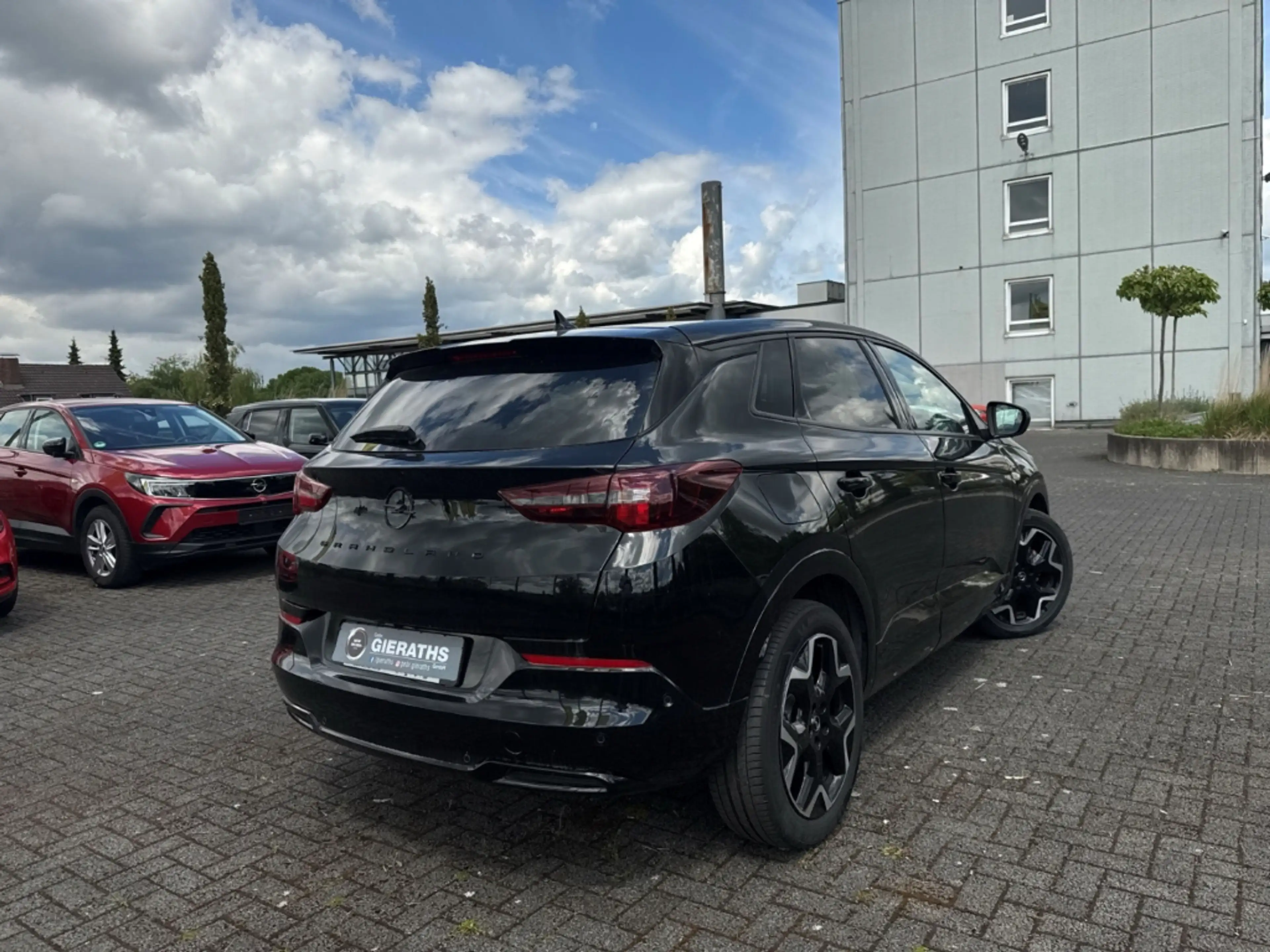 Opel Grandland GS Line 96 kW (130 PS)Automatik AHK-abnehmbar 360 — photo 2