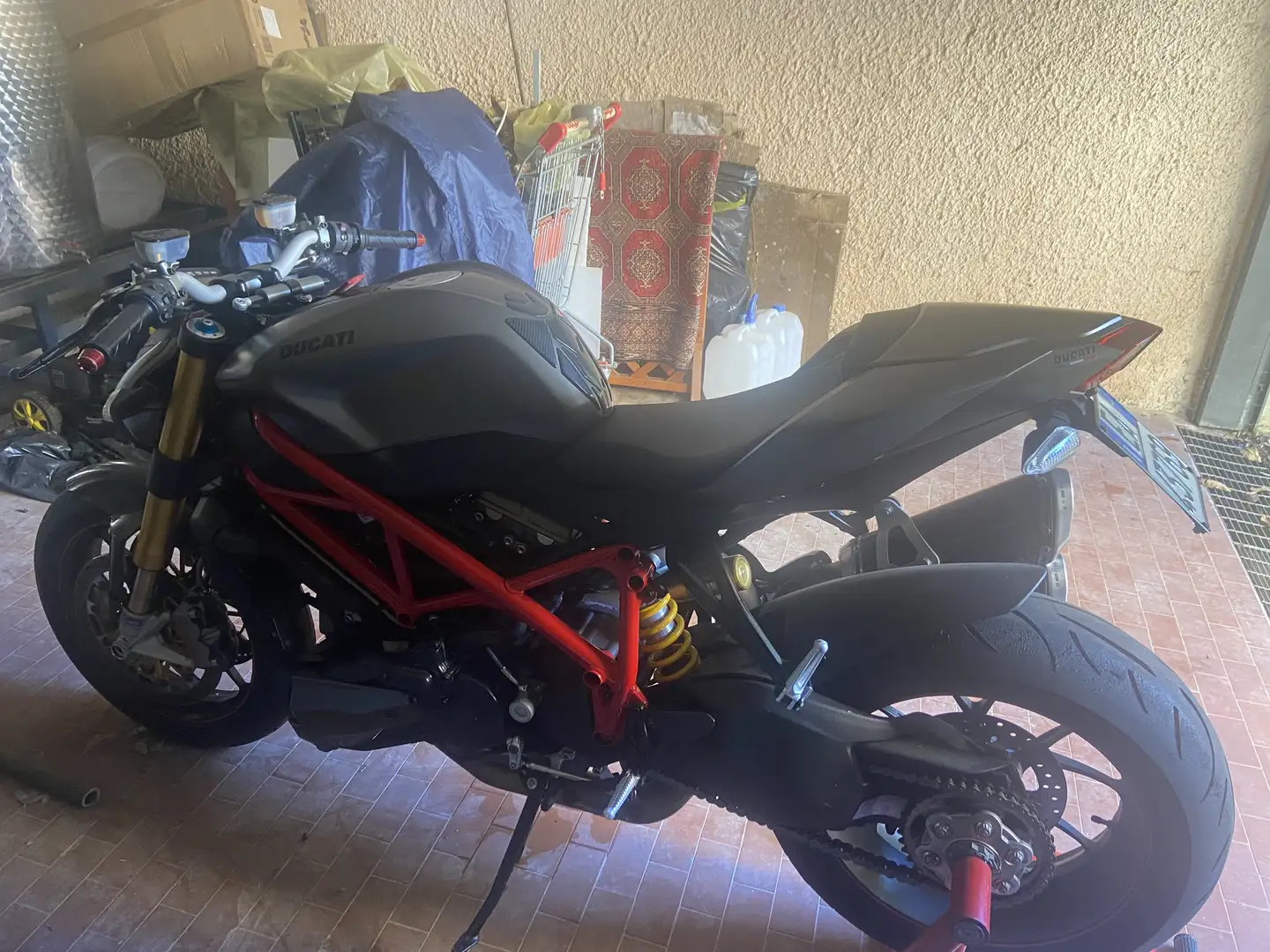 Ducati Streetfighter 1098 S - 2