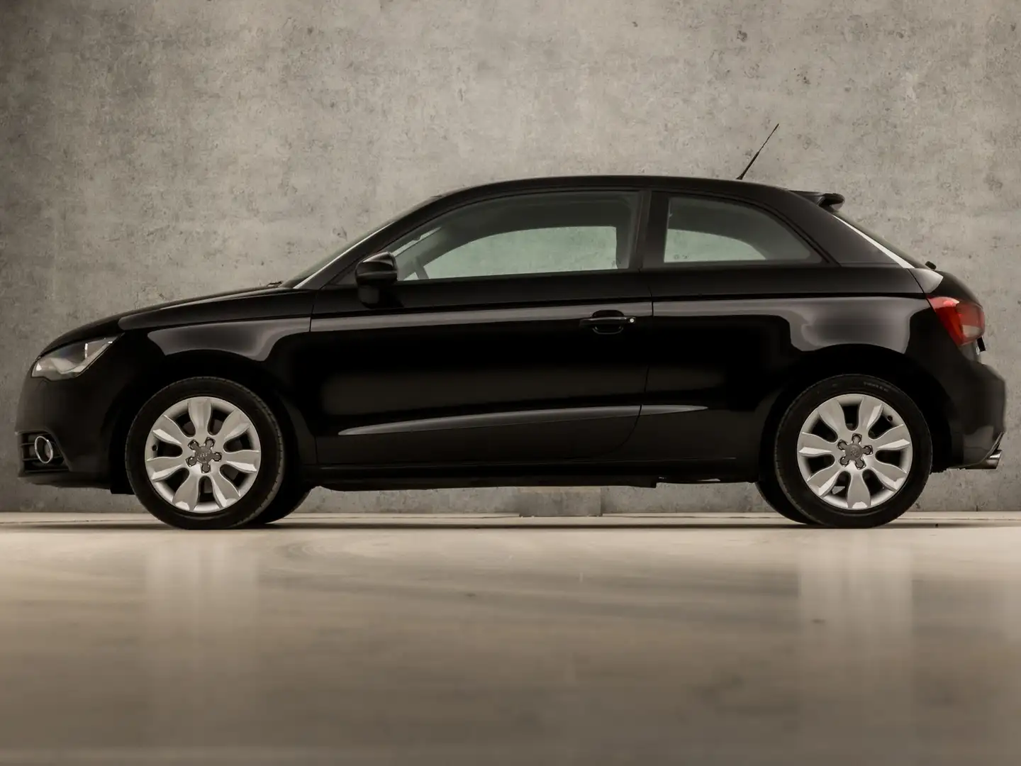 Audi A1 1.4 TFSI Sport (NAVIGATIE, BLUETOOTH, CLIMATE, SPO Black - 2