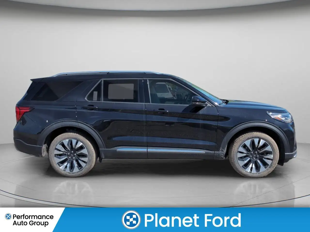 Ford Explorer photo Ford Explorer