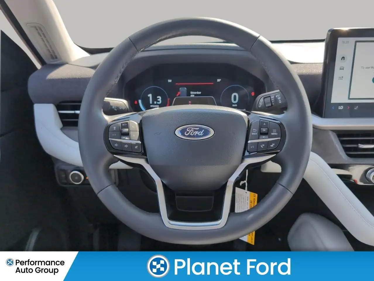 Ford Explorer photo Ford Explorer