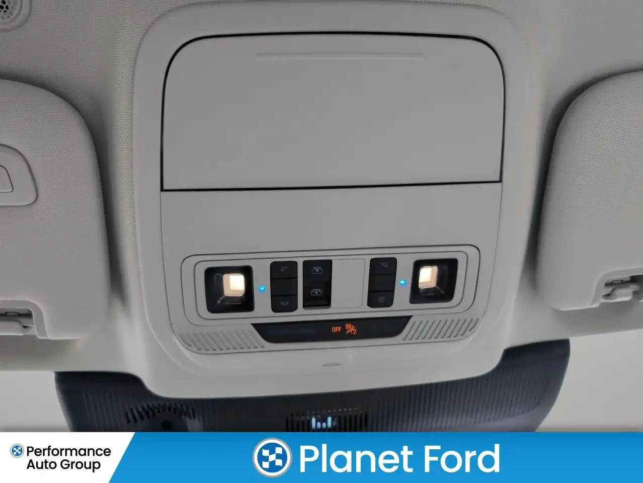 Ford Explorer photo Ford Explorer