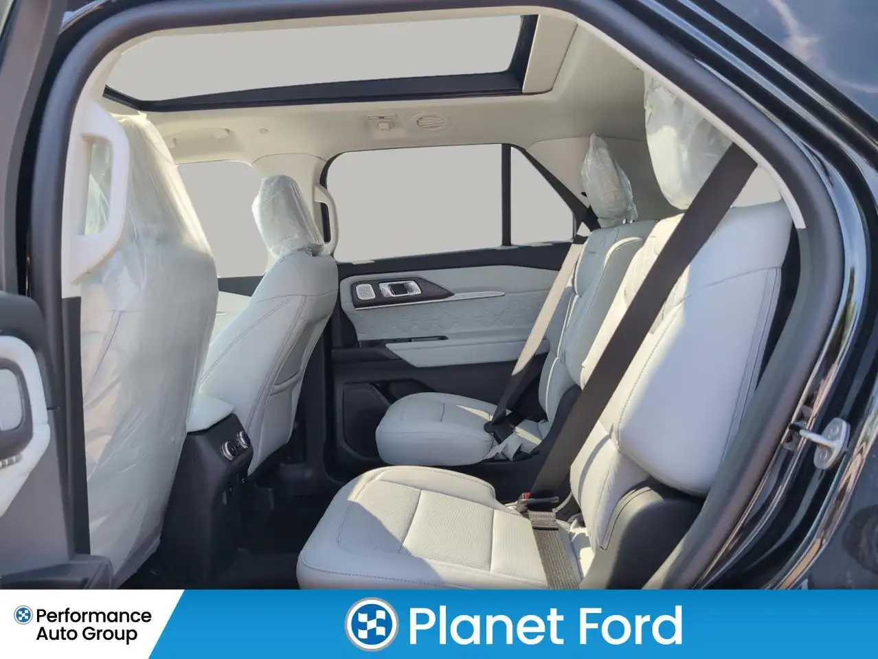 Ford Explorer photo Ford Explorer