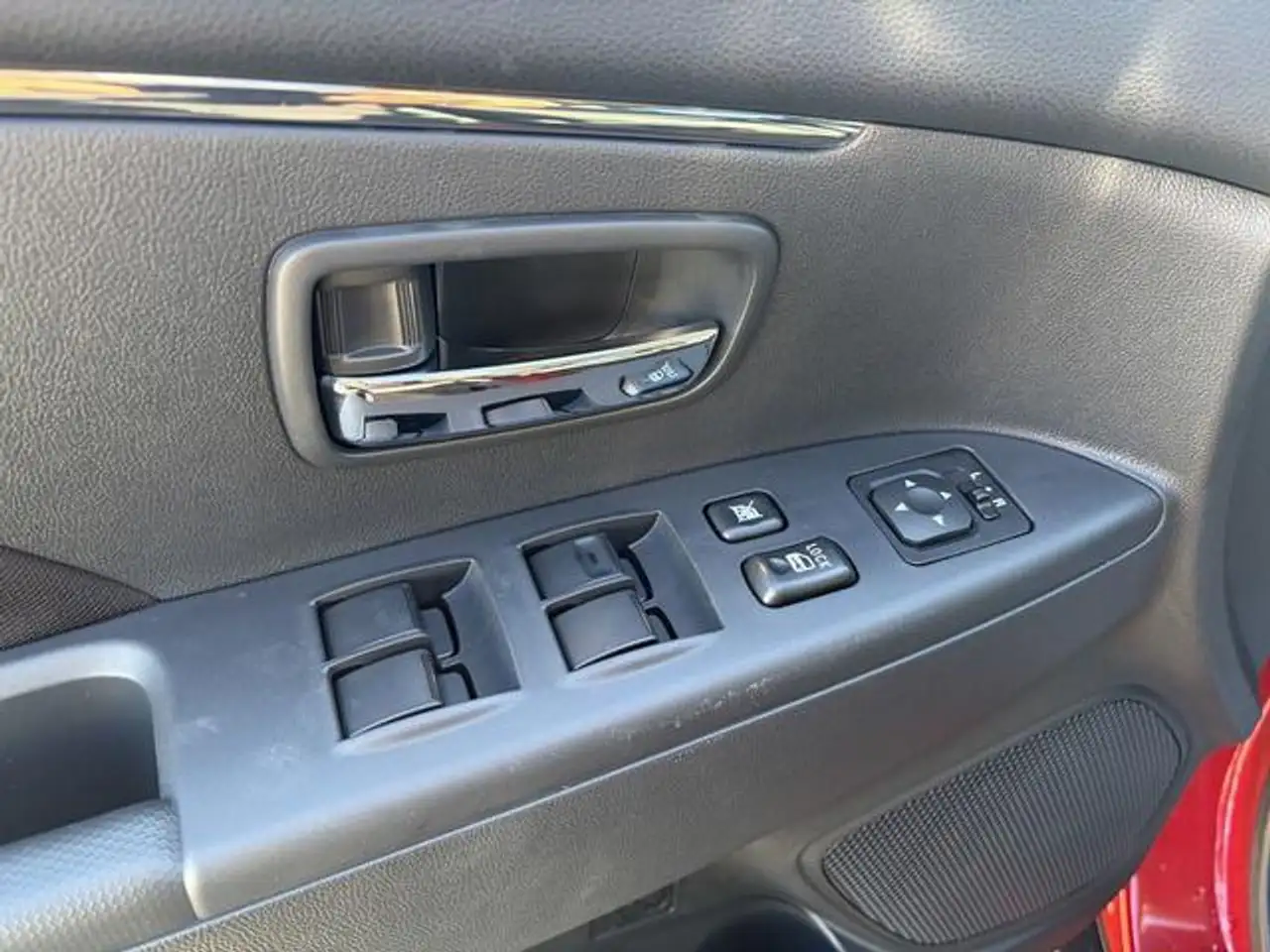 Mitsubishi RVR снимка Mitsubishi RVR