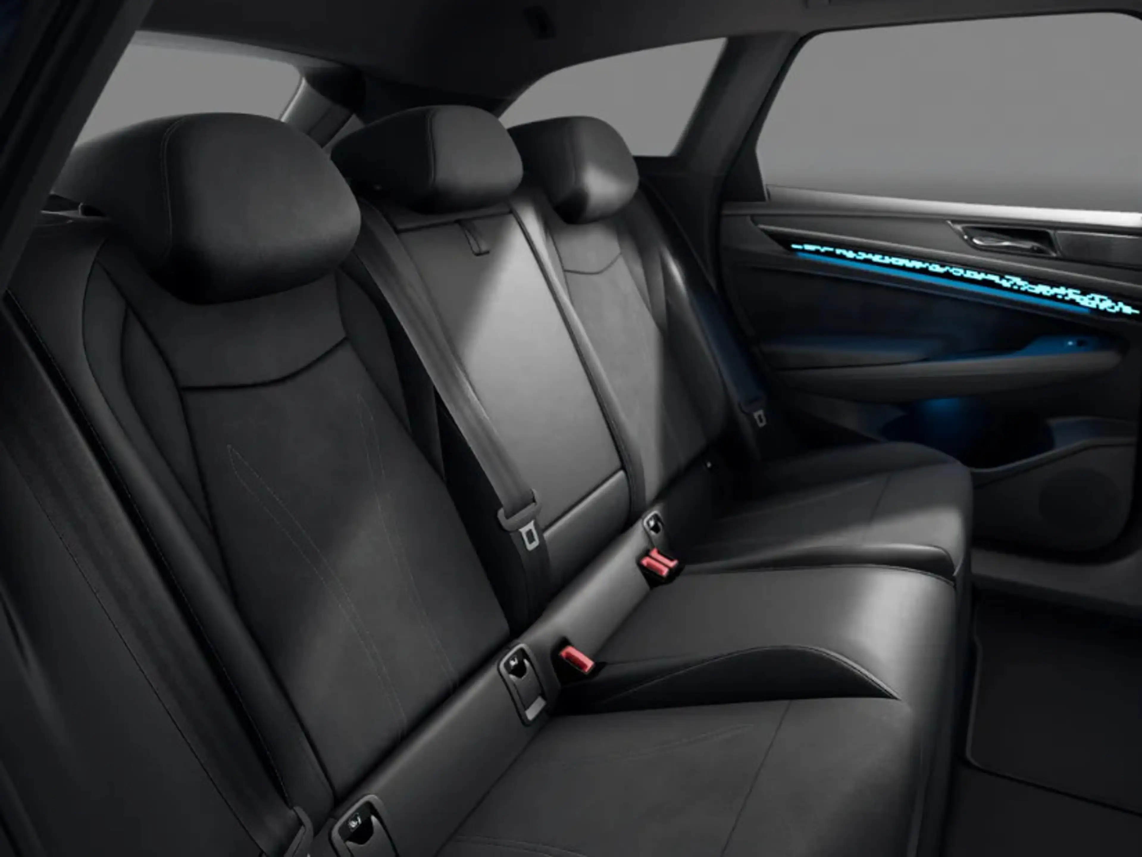 Volkswagen ID.7 Limited Edition Plus 77 kWh accu 286 PK · Achterui — photo 4