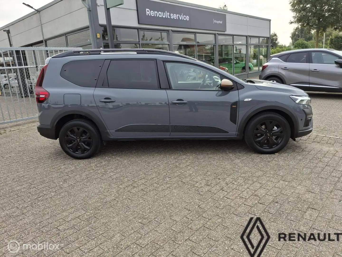Dacia Jogger Tce 110 Extreme 7 persoons - 2