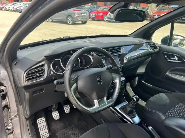 Citroen DS3 view 7
