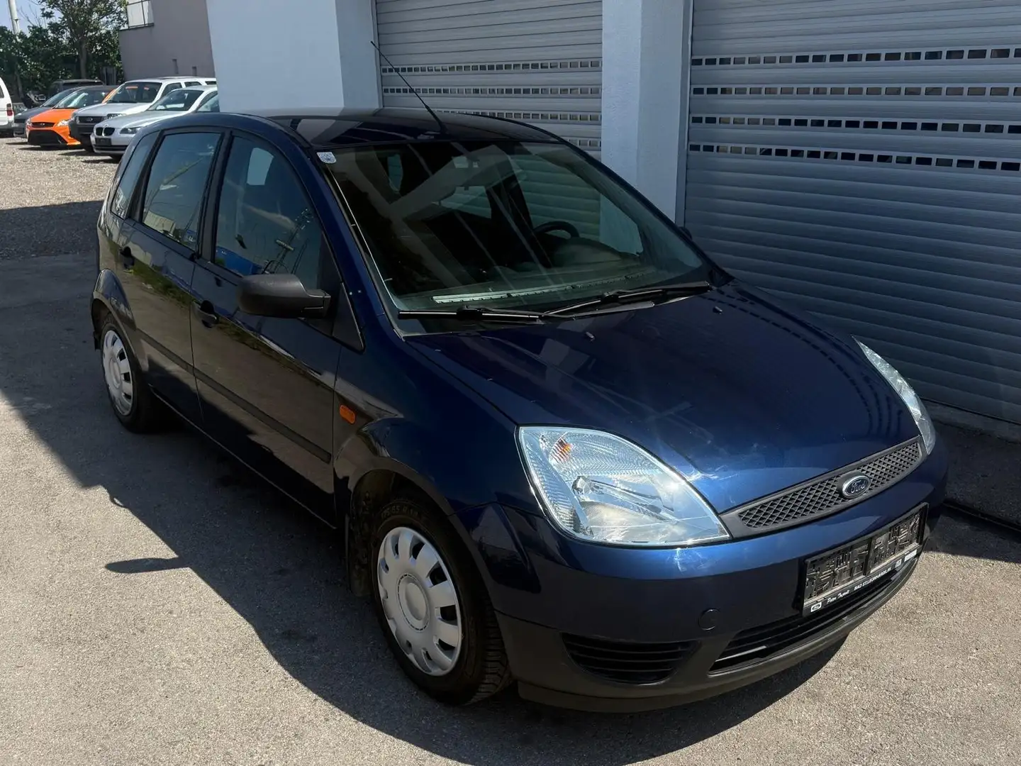 Ford Fiesta 1.3 Benzin mit 46.000 Km mit Serviceheft und pikal - 1