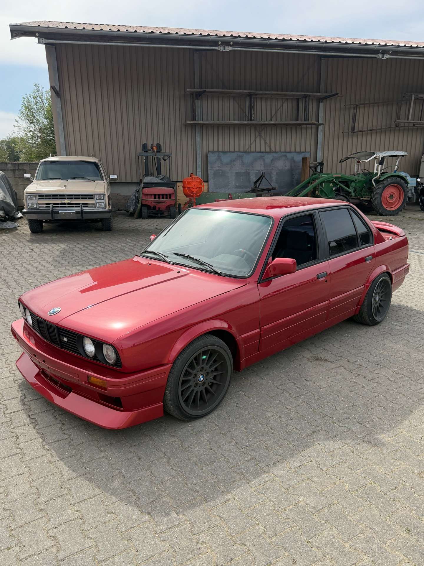 Second hand Bmw 3 Series 320