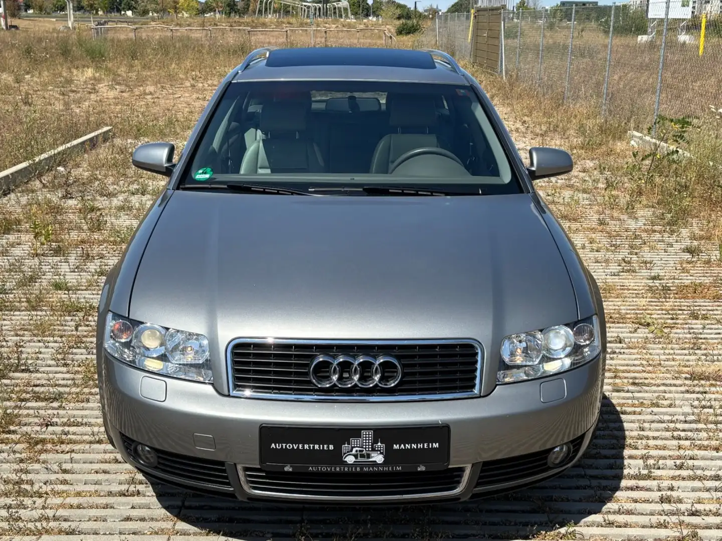 Audi A4 2.4 multitronic Avant /1.HD/XENON/BOSE/SHZ Grau - 2