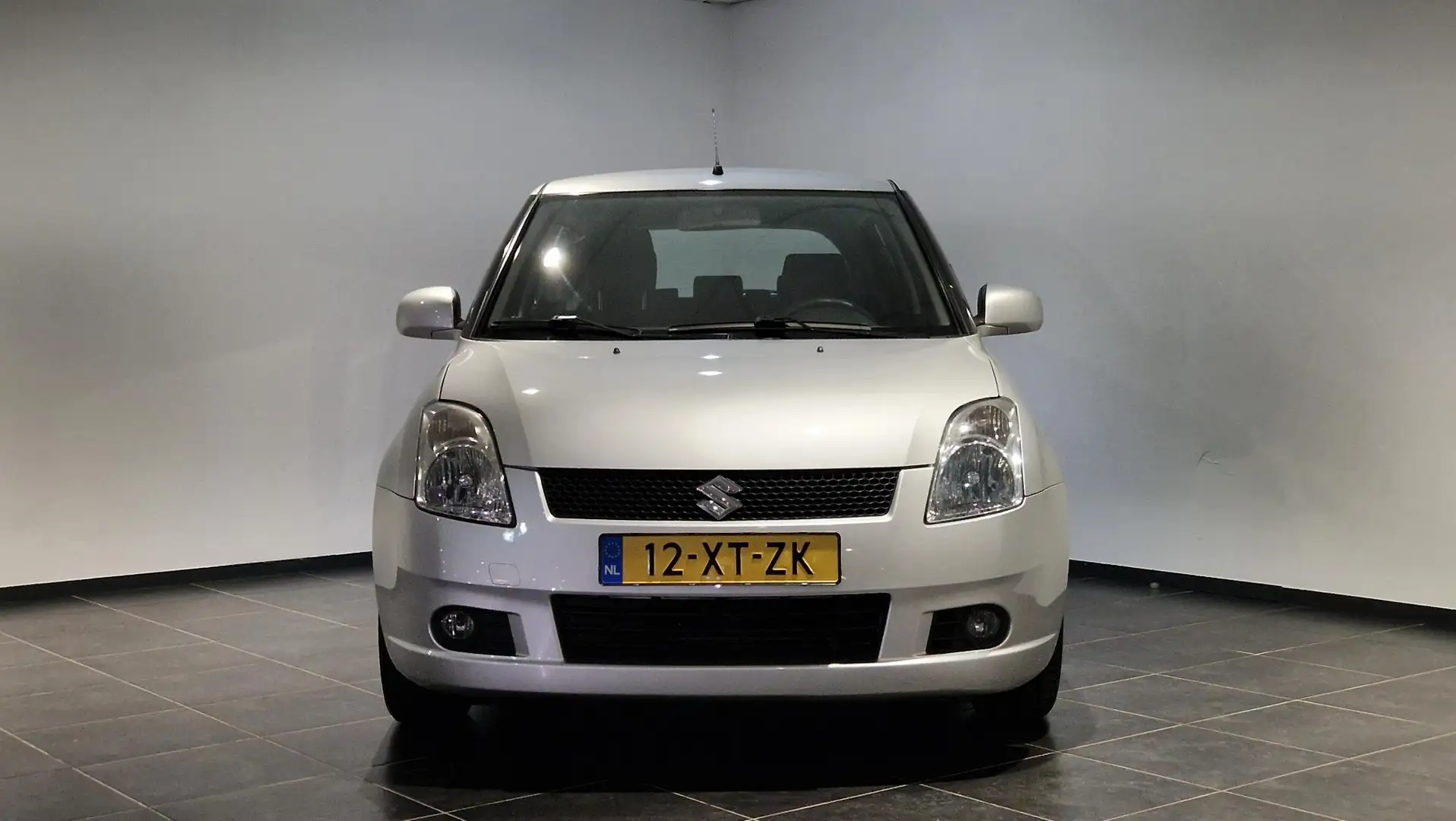 Suzuki Swift 1.5 Exclusive | Automaat | Airco Grijs - 2
