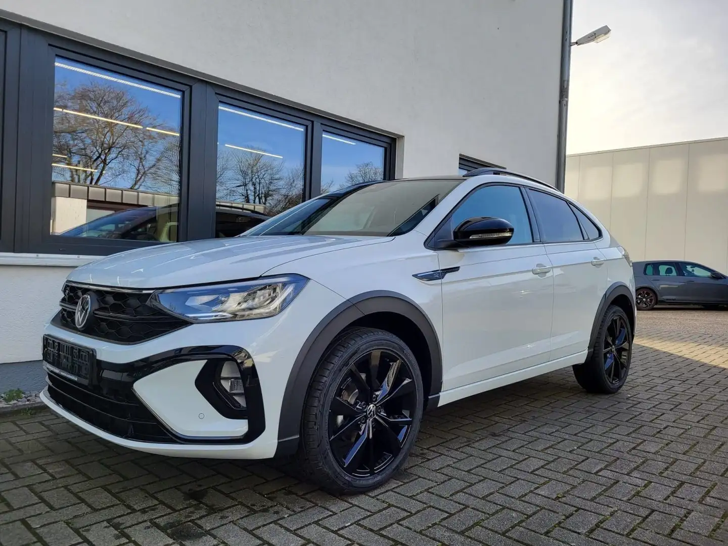 Volkswagen Taigo R-Line LED Carplay ACC Sitzheizung GAR. 11.2026 Weiß - 2