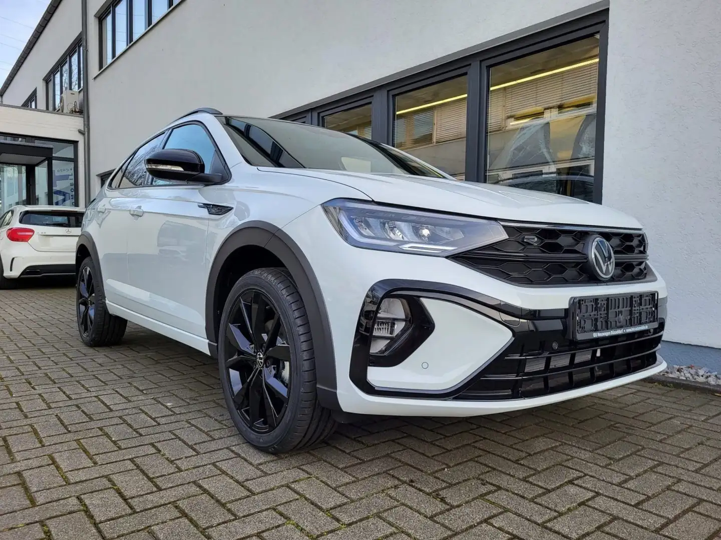 Volkswagen Taigo R-Line LED Carplay ACC Sitzheizung GAR. 11.2026 Weiß - 1