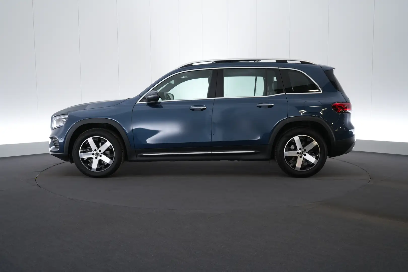 Mercedes-Benz GLB 200 Business Solution Luxury Plus 7Pl. LEDER LED PANO Bleu - 2