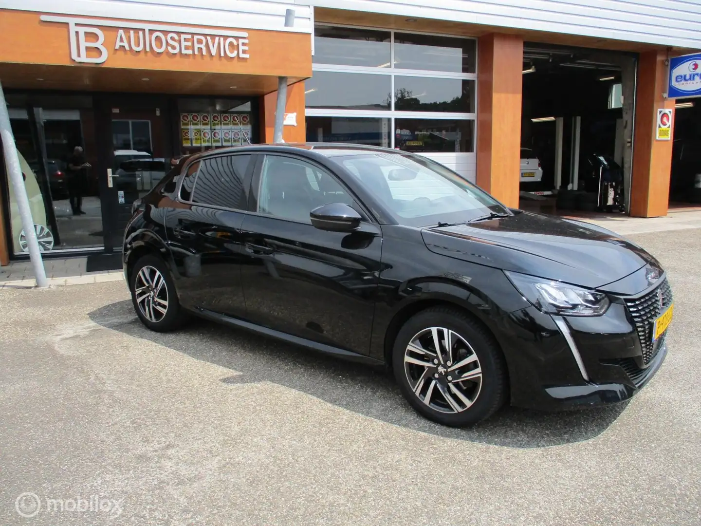 Peugeot 208 1.2 PureTech Allure Pack Zwart - 2