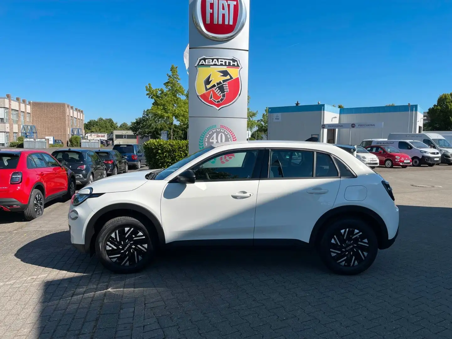 Fiat 600 Hybrid Special Edition 1.2 T3 DCT Navi, LED Blanc - 2