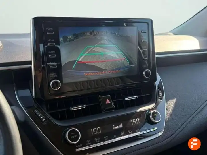 Toyota Auris 2022, foto 16