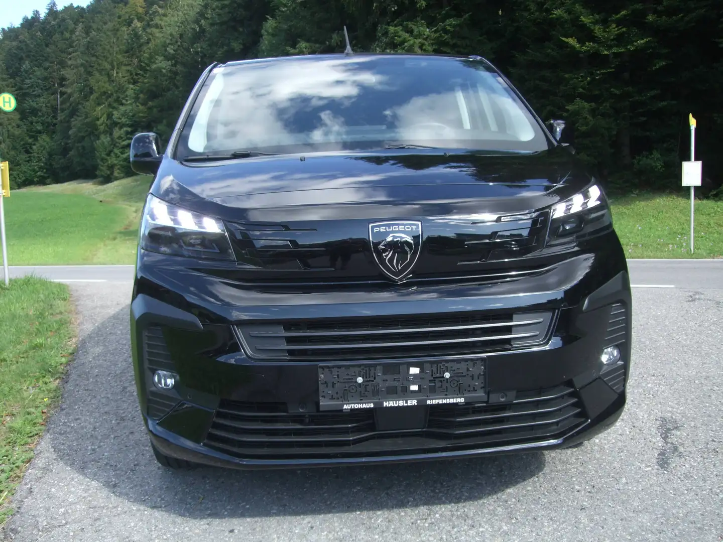 Peugeot Traveller Premium L2 VIP 7 Sitze Vollausstattung Schwarz - 2