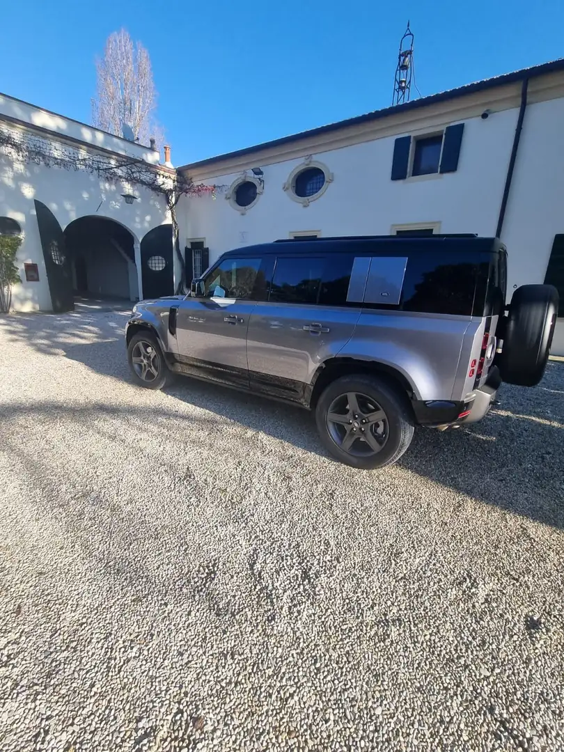 Land Rover Defender 110 3.0d i6 mhev X-Dynamic HSE awd 300cv auto Gris - 2