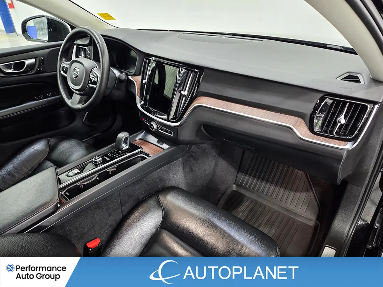 Volvo S60 снимка Volvo S60