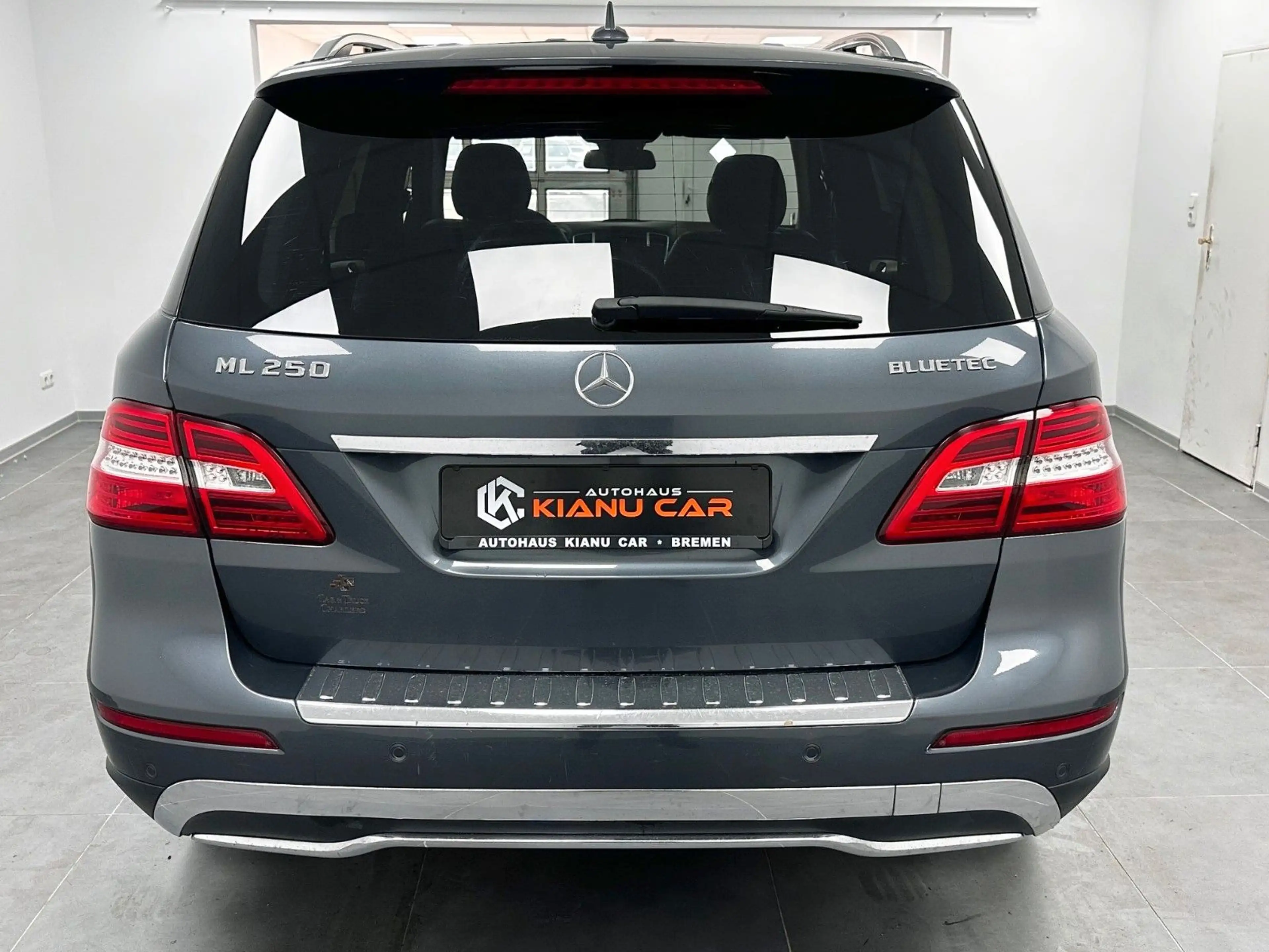 Mercedes-Benz ML 250 CDI BlueTec 4Matic.Luftfederung.Leder.AHK — photo 5