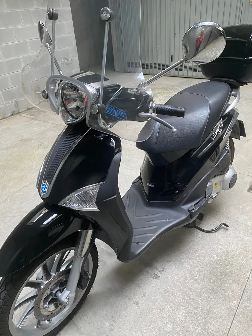 Piaggio Liberty 150 Full optional Zwart - 2