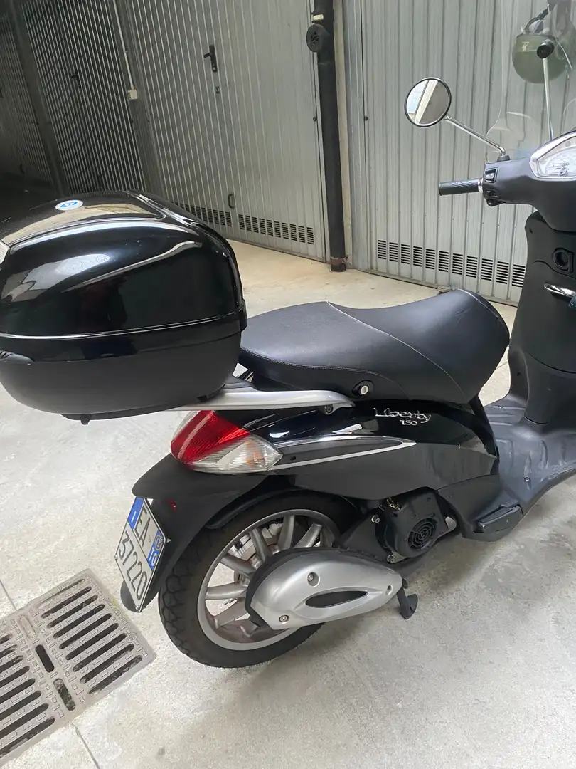 Piaggio Liberty 150 Full optional Zwart - 1