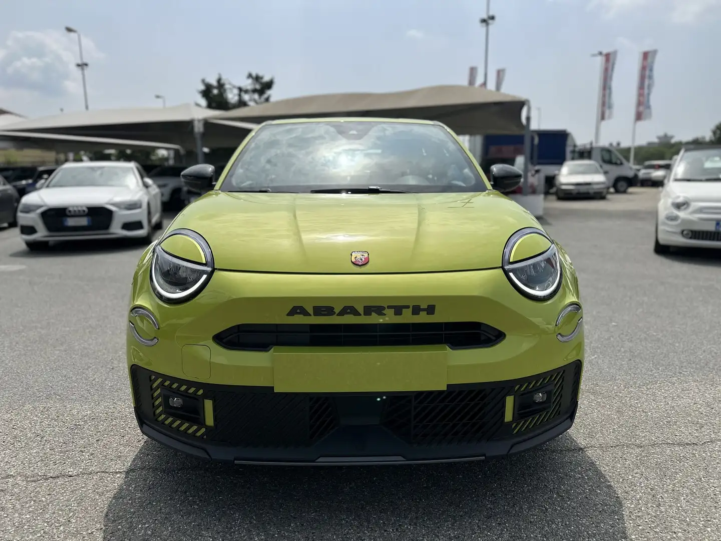Abarth 600e TURISMO - PRONTA CONSEGNA!! Giallo - 2