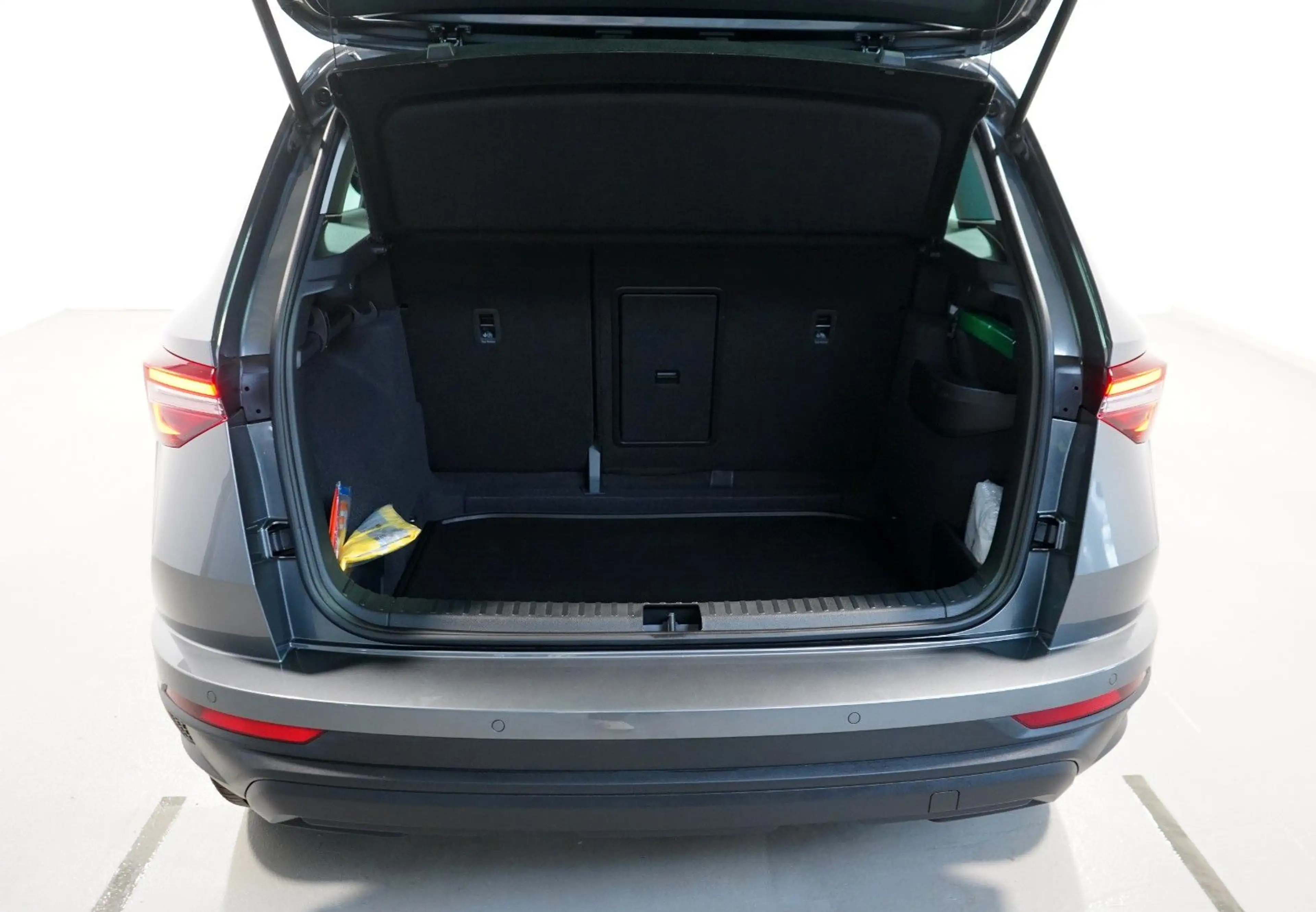 Skoda Karoq 2.0 TDI DSG DRIVE *PANO*MATRIX*ACC*CANTON* — photo 7