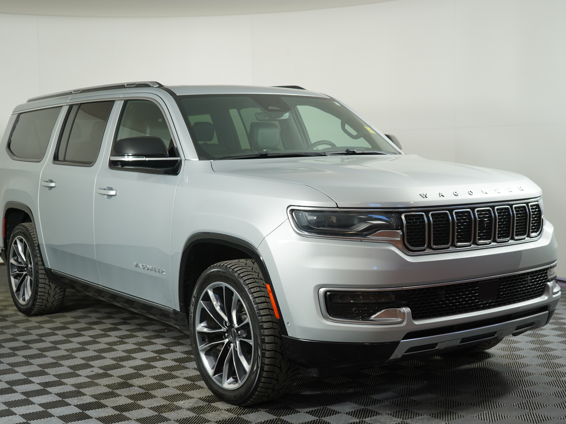 2023 Jeep Wagoneer L