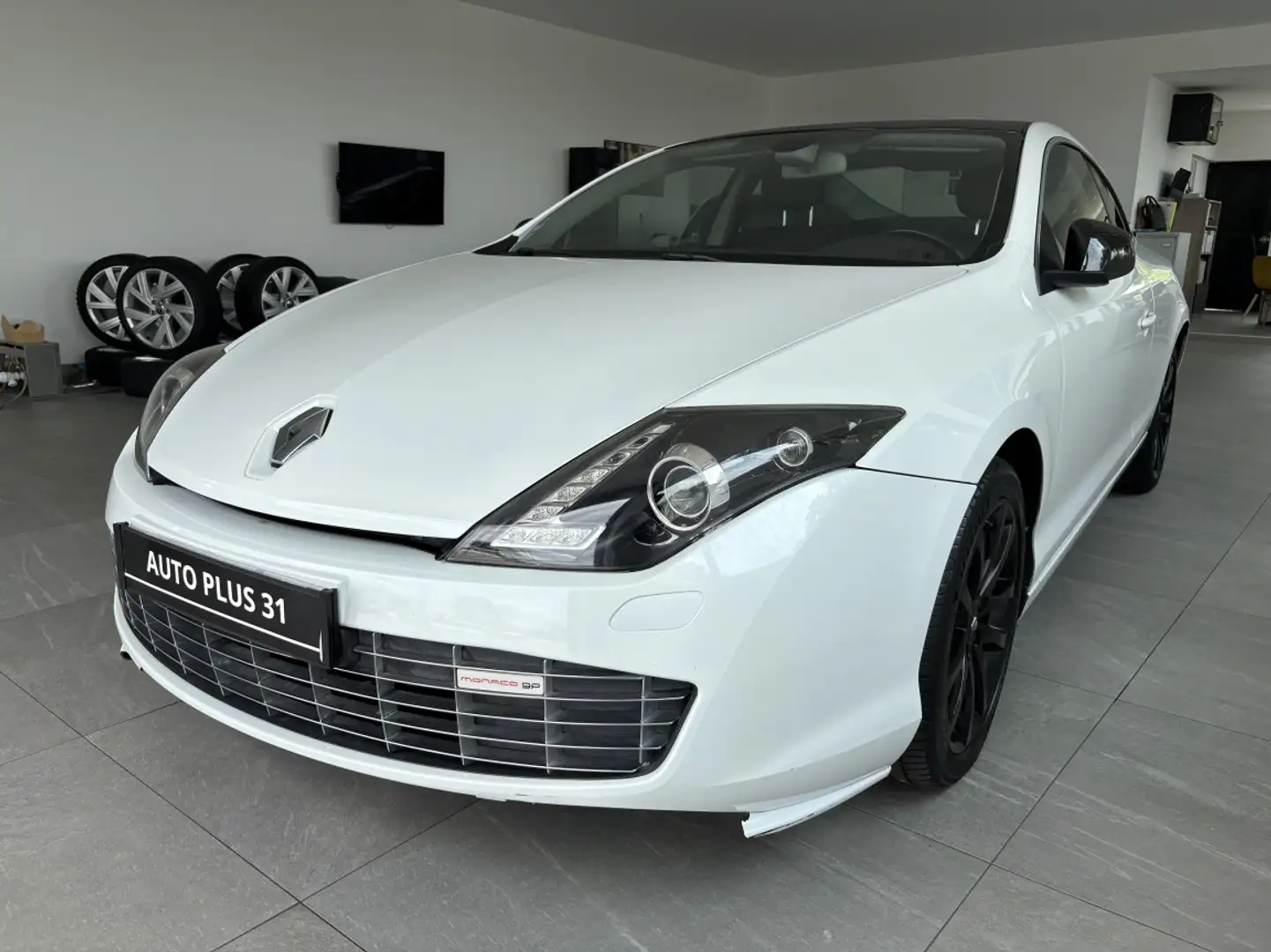Renault Laguna Coupé 2.0 dCi 180 GT 4Control - 1