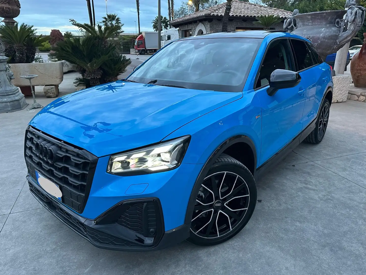 Audi Q2 35 1.5 tfsi Edition One S line Blu/Azzurro - 1