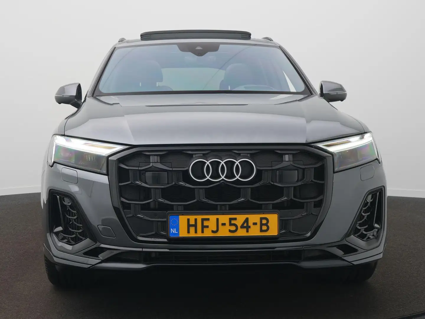 Audi Q7 55 TFSI e quattro Pro Line S S-Line | Panodak | El Grijs - 2