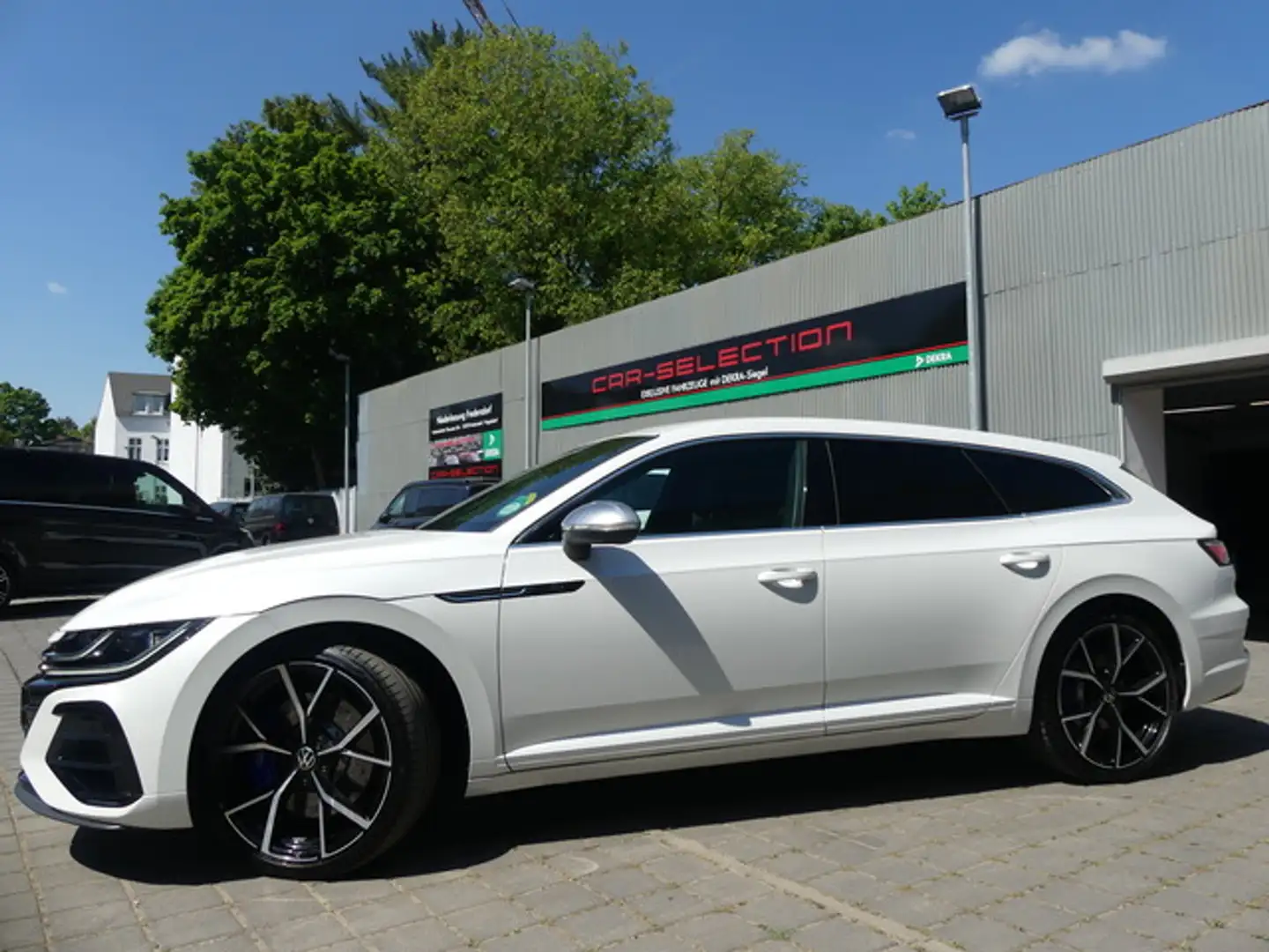 Volkswagen Arteon Shooting Brake 2.0 TSI R 4Mot IQ-LED/PANO/H&K Weiß - 2