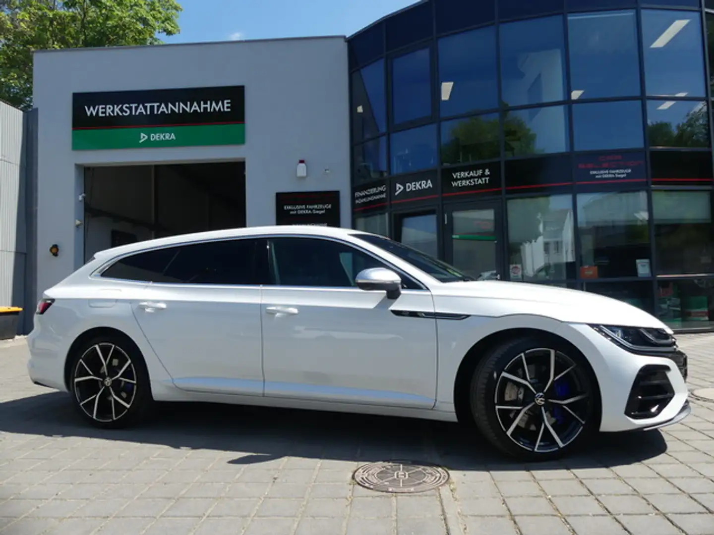 Volkswagen Arteon Shooting Brake 2.0 TSI R 4Mot IQ-LED/PANO/H&K Weiß - 1
