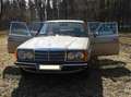 Mercedes-Benz E 230 230 E W123 Beige - thumbnail 16