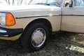 Mercedes-Benz E 230 230 E W123 Beige - thumbnail 18