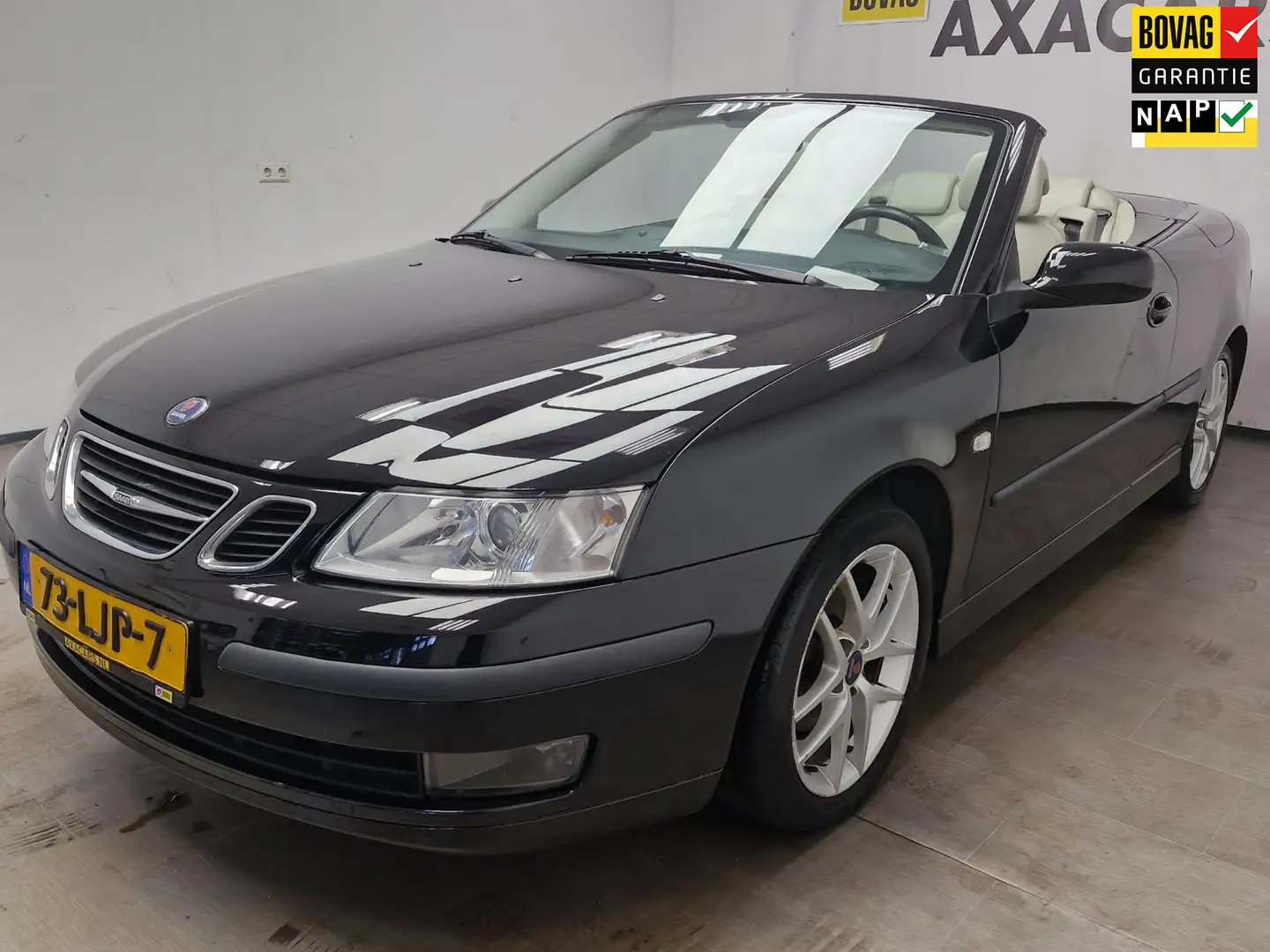 Saab 9-3 Cabrio 1.8t Linear BOVAG GARANTIE ! NETTE FRISSE A Zwart - 1