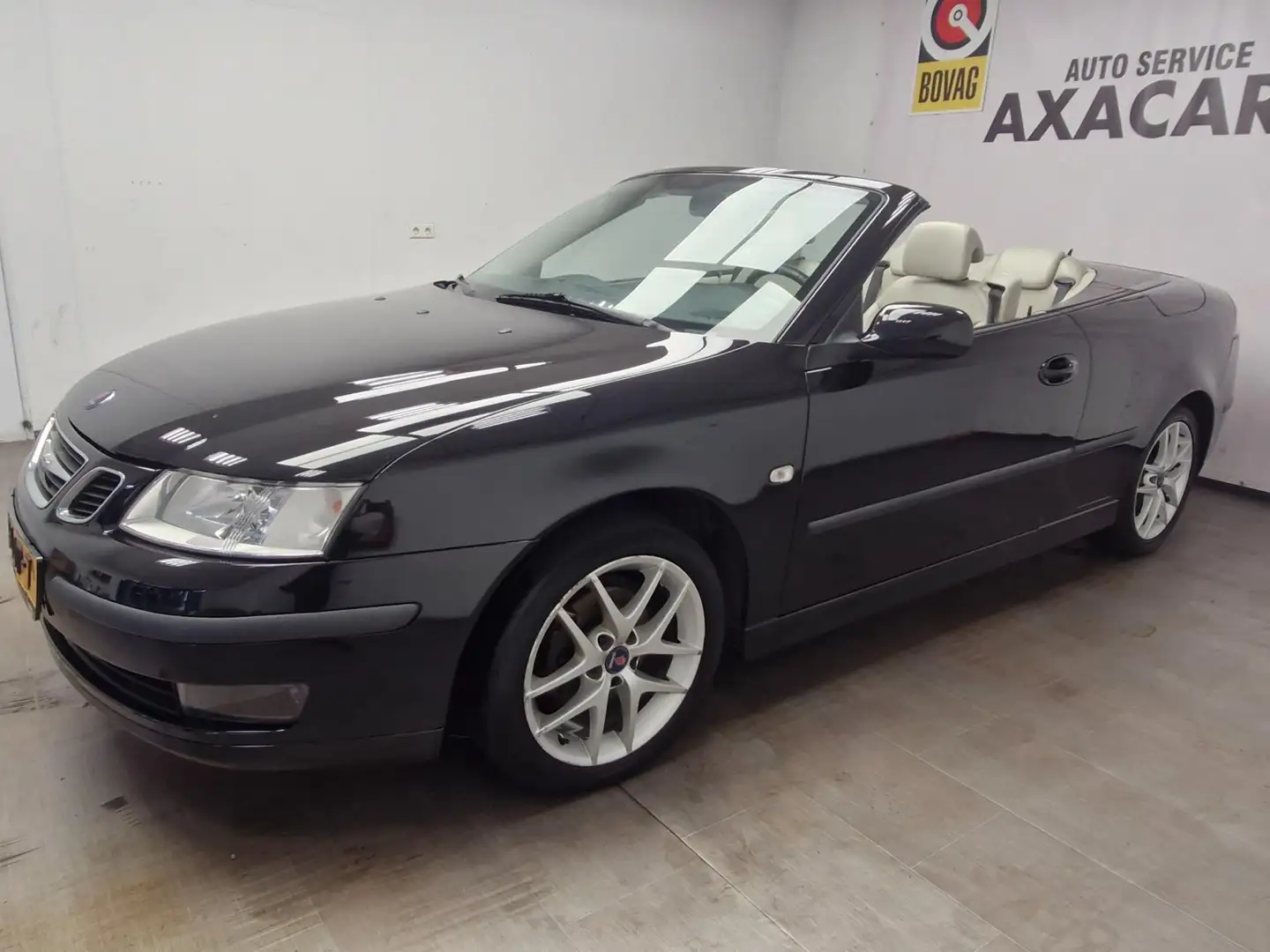 Saab 9-3 Cabrio 1.8t Linear BOVAG GARANTIE ! NETTE FRISSE A Zwart - 2