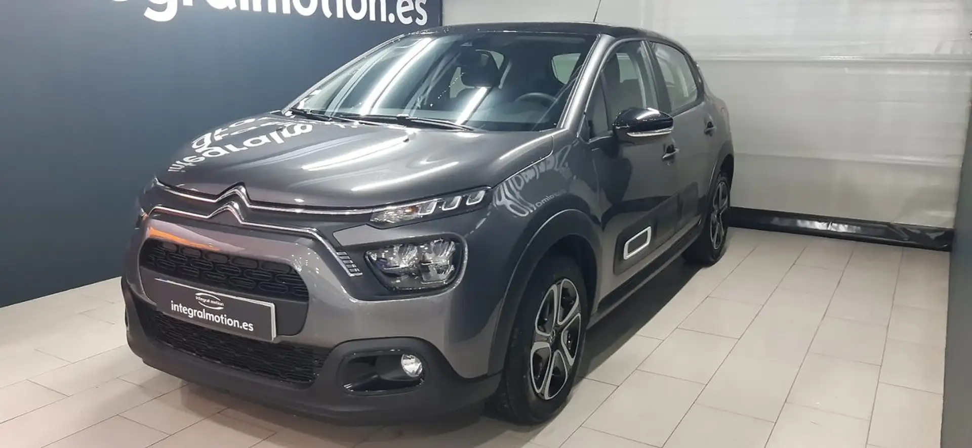 Citroen C3 1.2 PureTech S&S Plus 83 Gris - 1