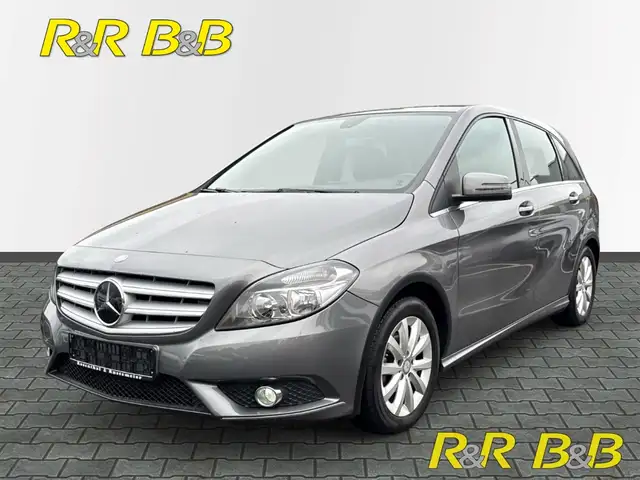 Mercedes-Benz B 180 1.6 AHK-klappbar SHZ Notbremsass. Tel.-Vorb. Berga
