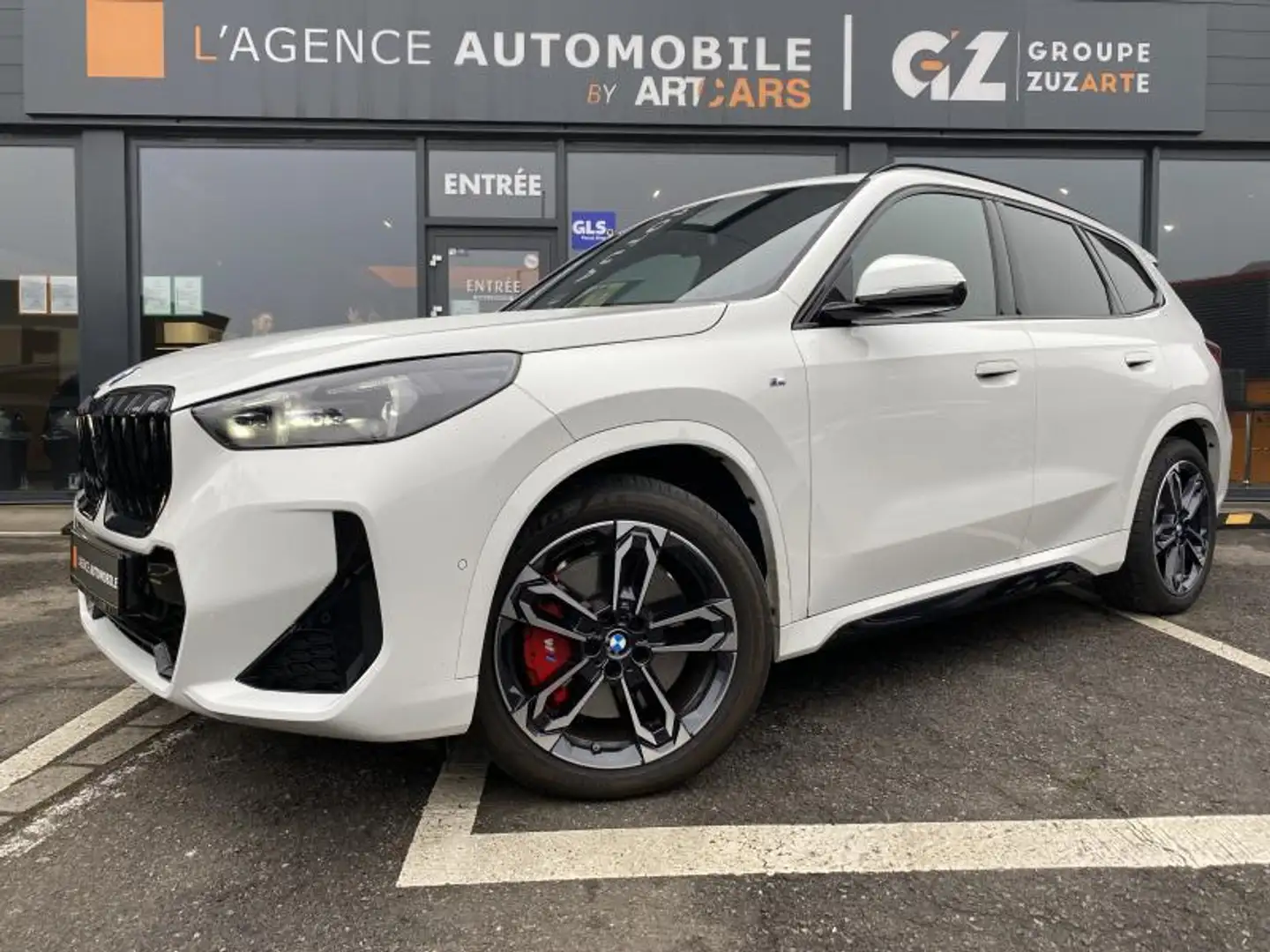 BMW X1 sDrive20i Pack M Pro Weiß - 2