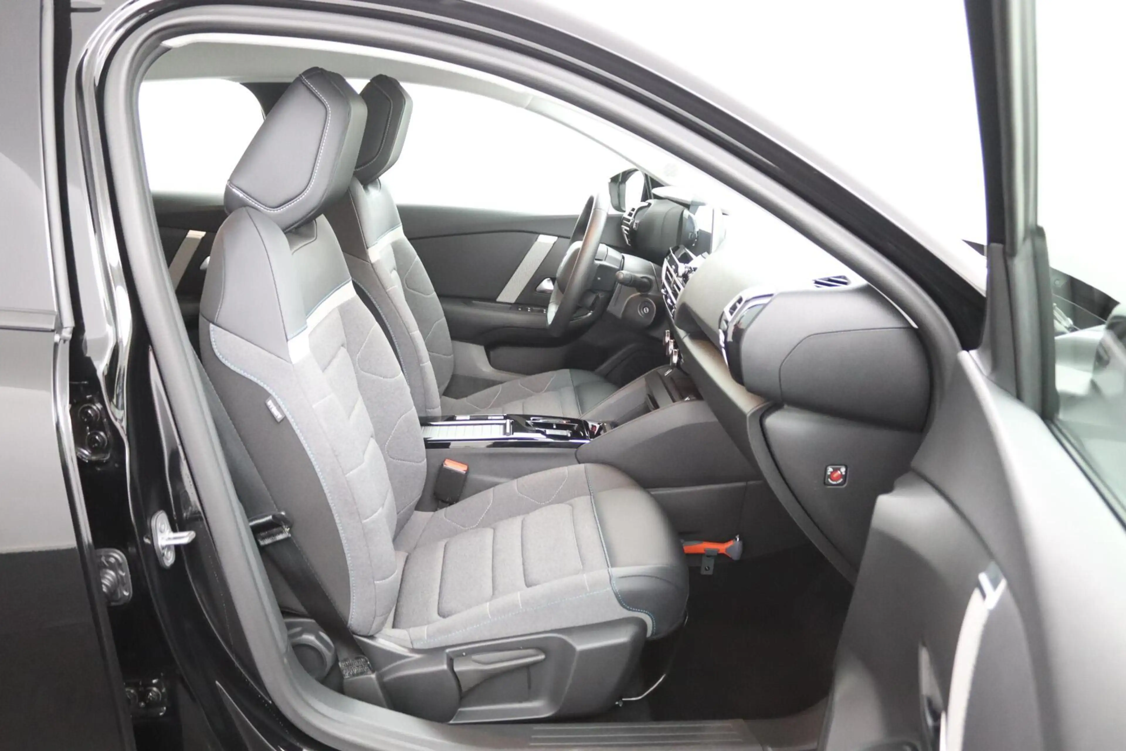 Citroen E-C4 Electric You 50 kWh — photo 14