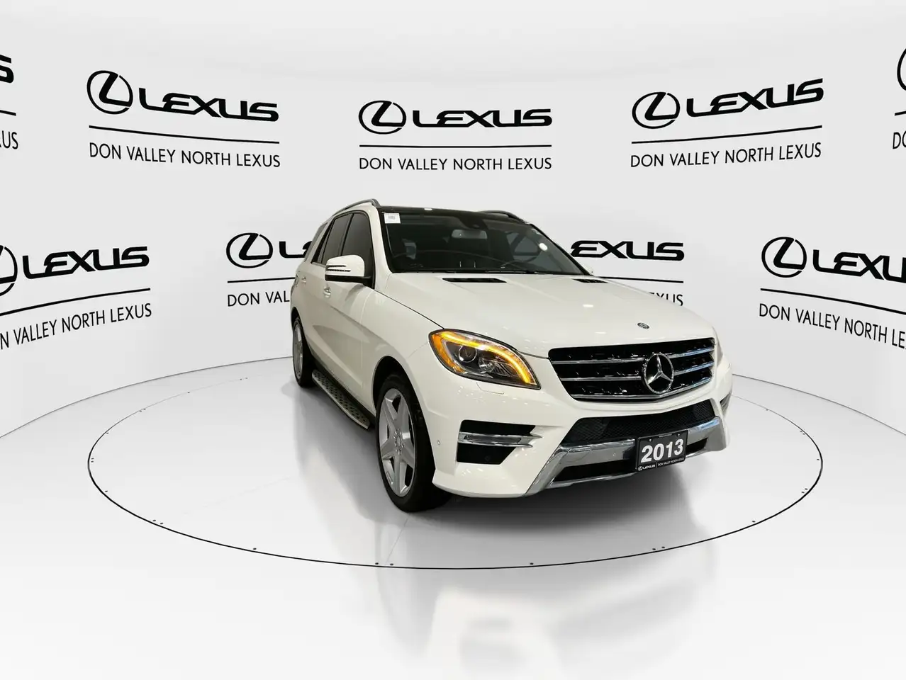 Mercedes-Benz M-Class photo Mercedes-Benz M-Class