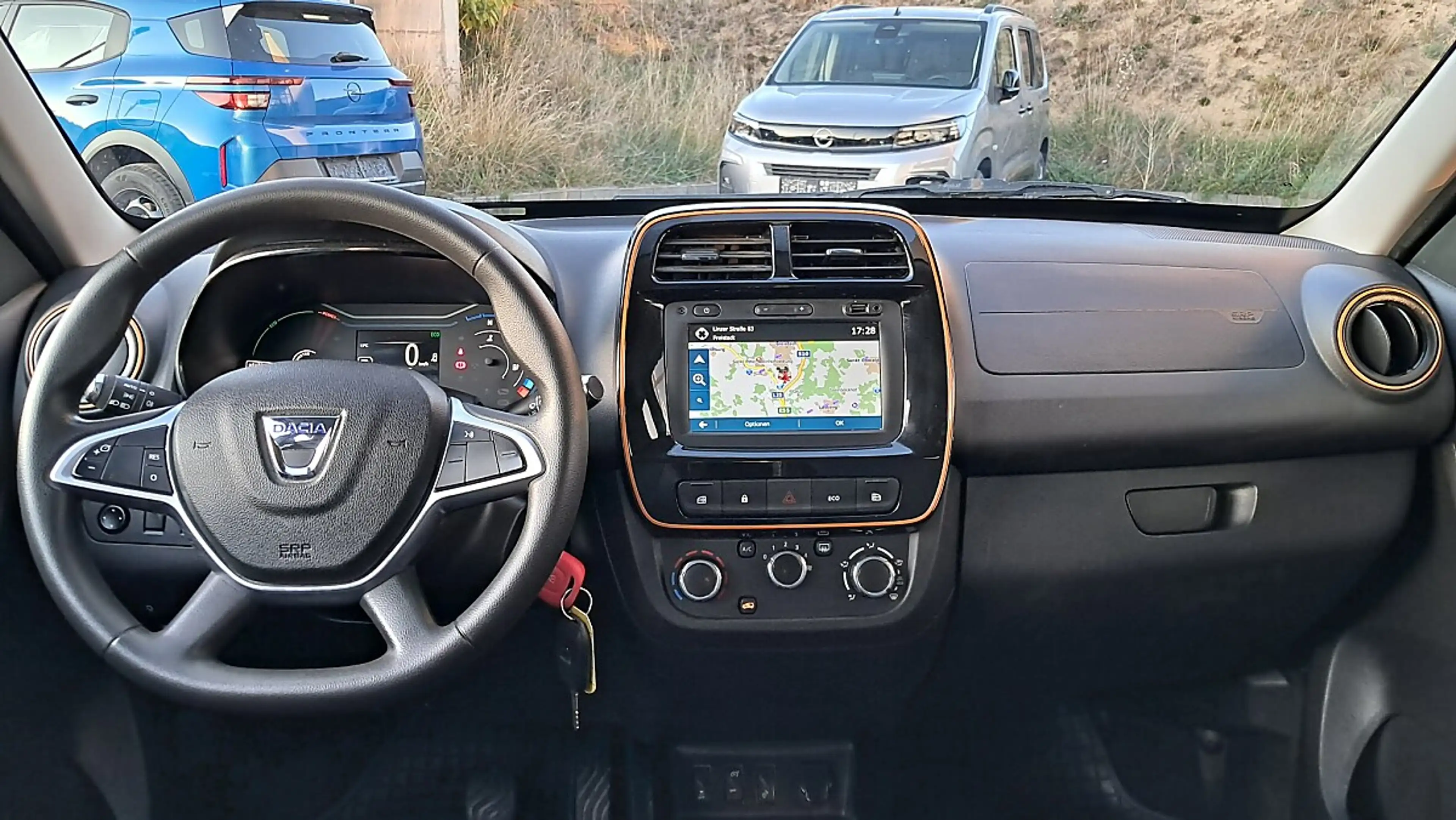 Dacia Spring Comfort Plus — photo 12