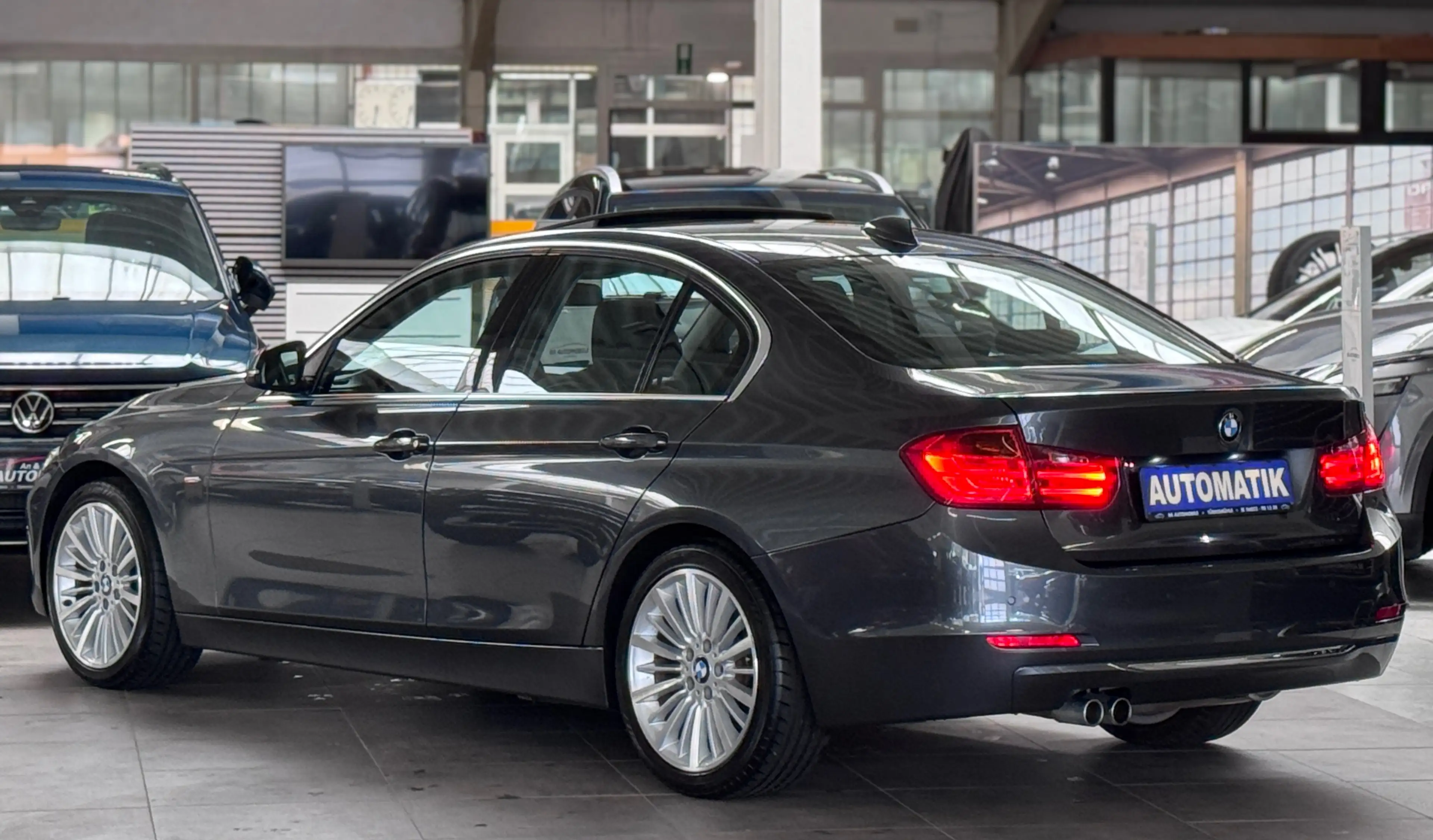 BMW 328 328 i xDrive*Bi-Xenon*Schiebedach*Navi*Leder*AHK — photo 6