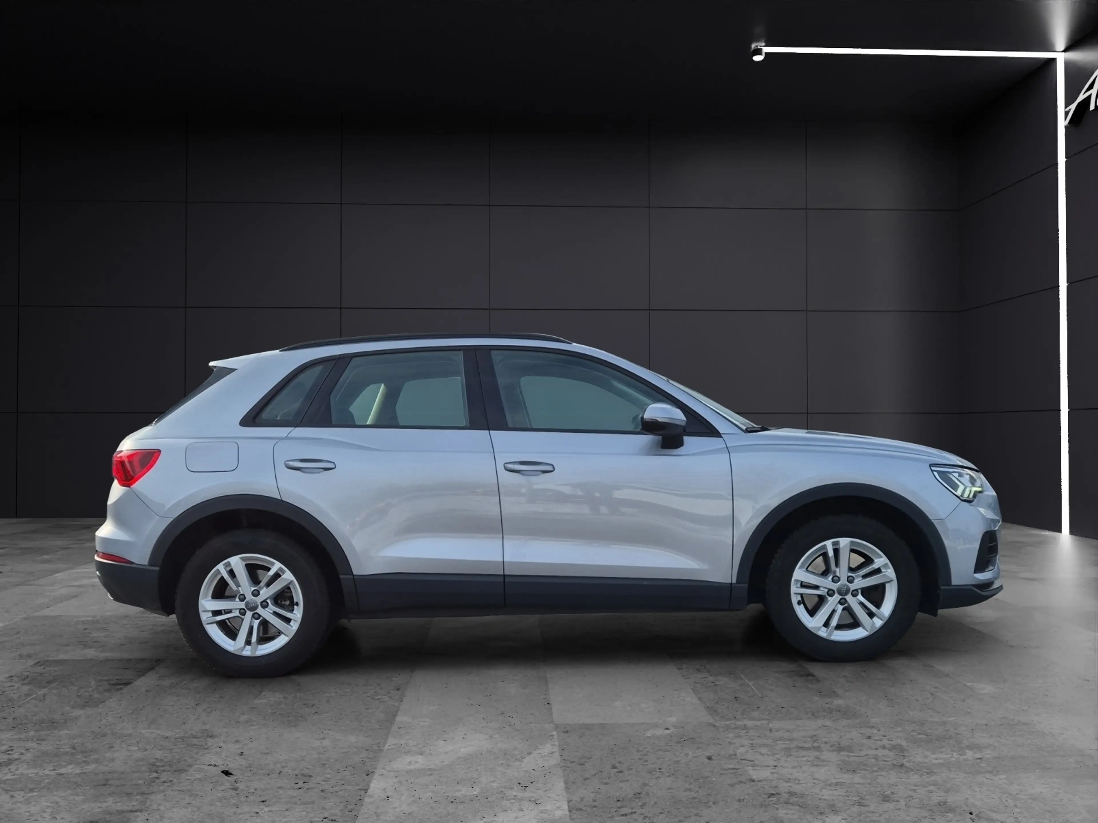 Audi Q3 40 TFSI quattro S-tronic Matrix Navi STHZ ACC SHZ — photo 6
