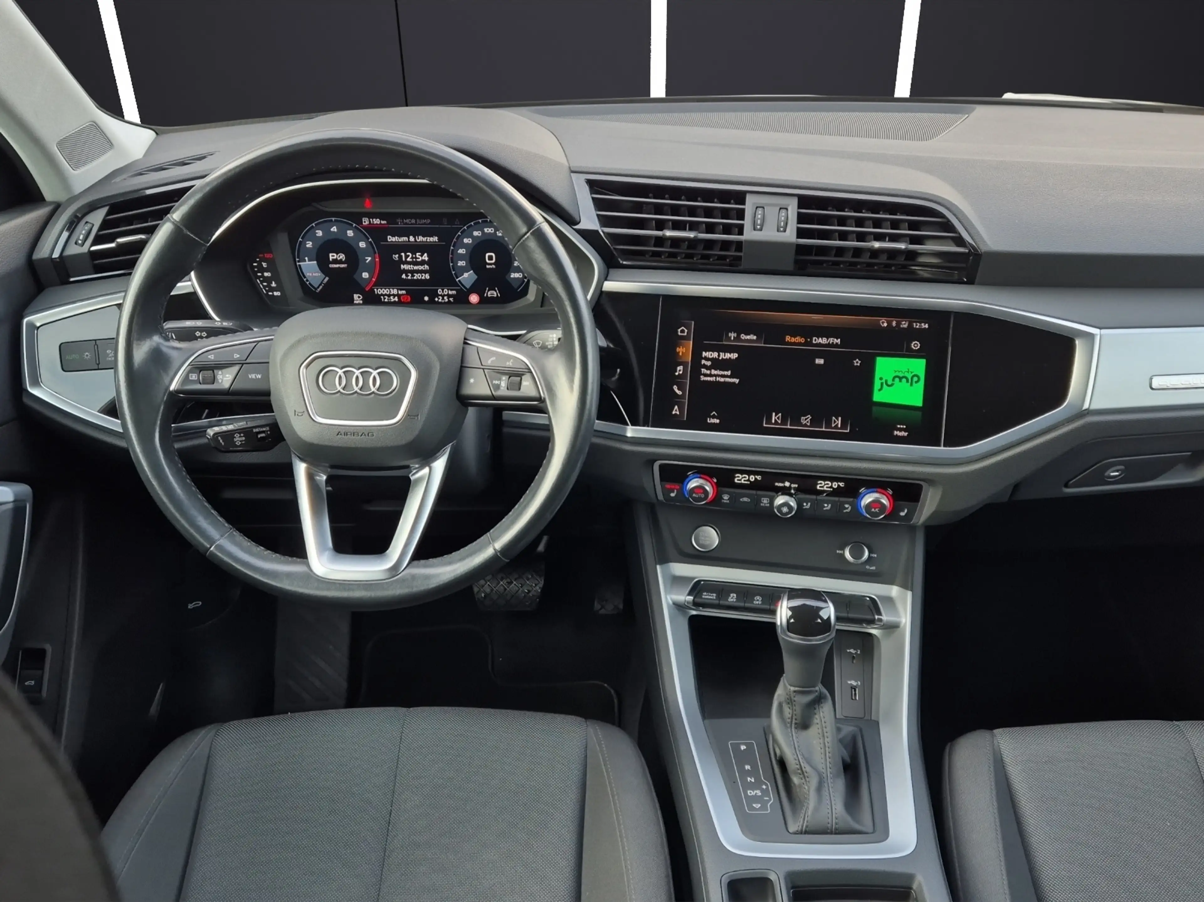 Audi Q3 40 TFSI quattro S-tronic Matrix Navi STHZ ACC SHZ — photo 14